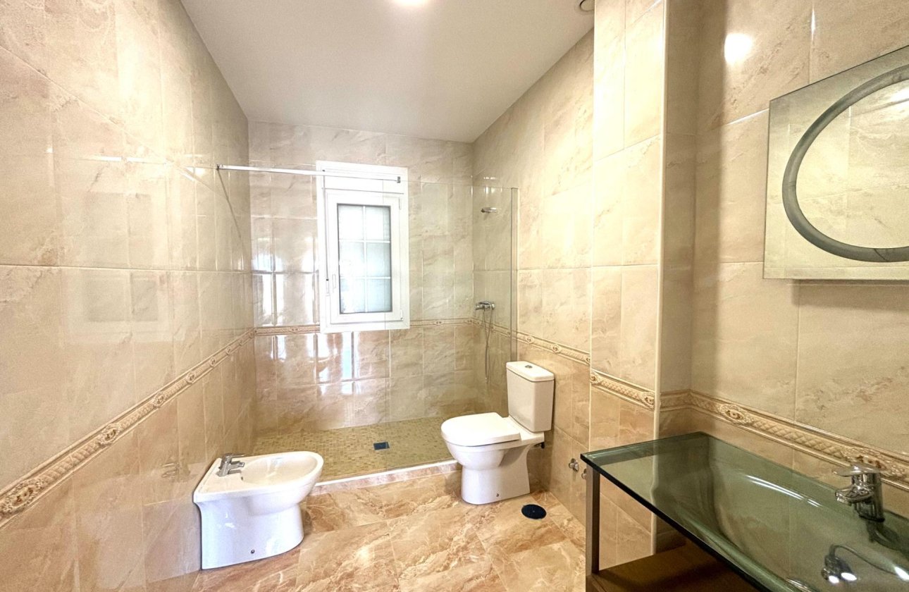 Herverkoop - Villa -
Cabo Roig - Costa Blanca