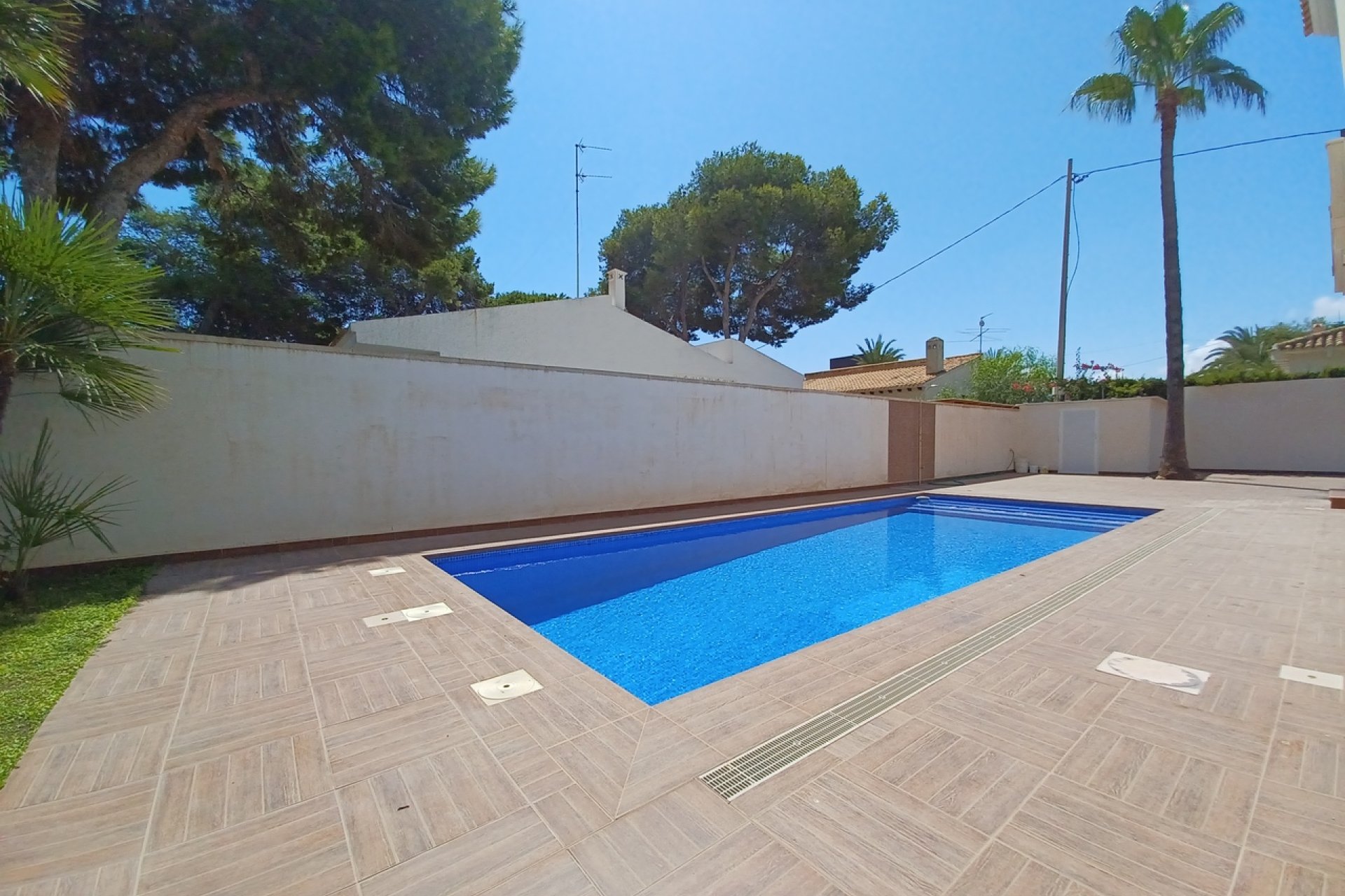 Herverkoop - Villa -
Cabo Roig - Costa Blanca
