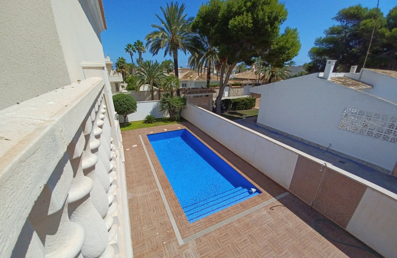 Herverkoop - Villa -
Cabo Roig - Costa Blanca