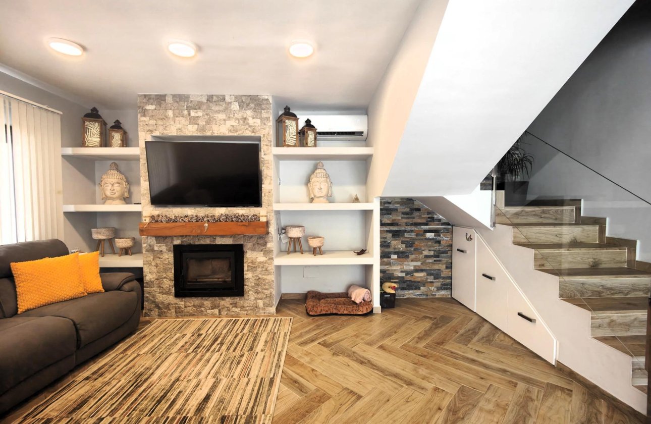 Herverkoop - Villa -
Cabo Roig - Costa Blanca