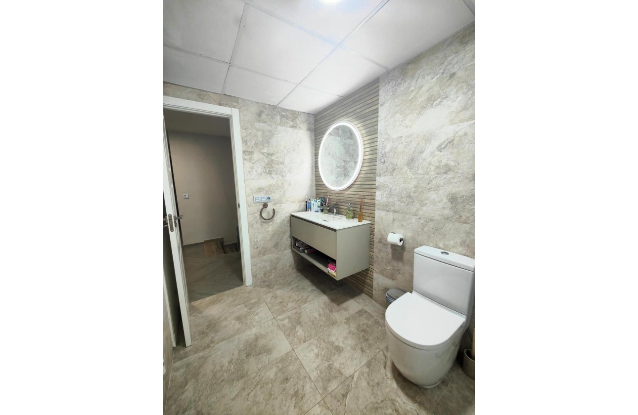 Herverkoop - Villa -
Cabo Roig - Costa Blanca