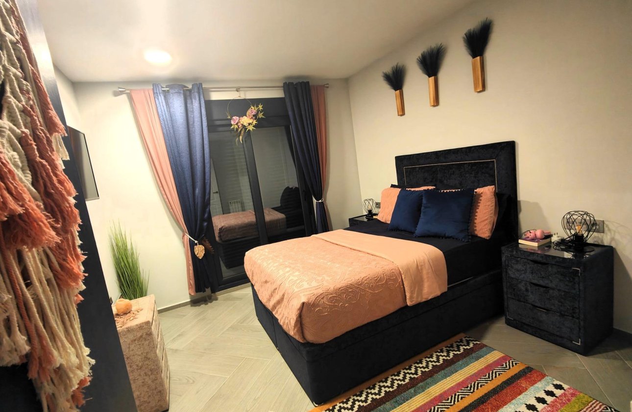 Herverkoop - Villa -
Cabo Roig - Costa Blanca