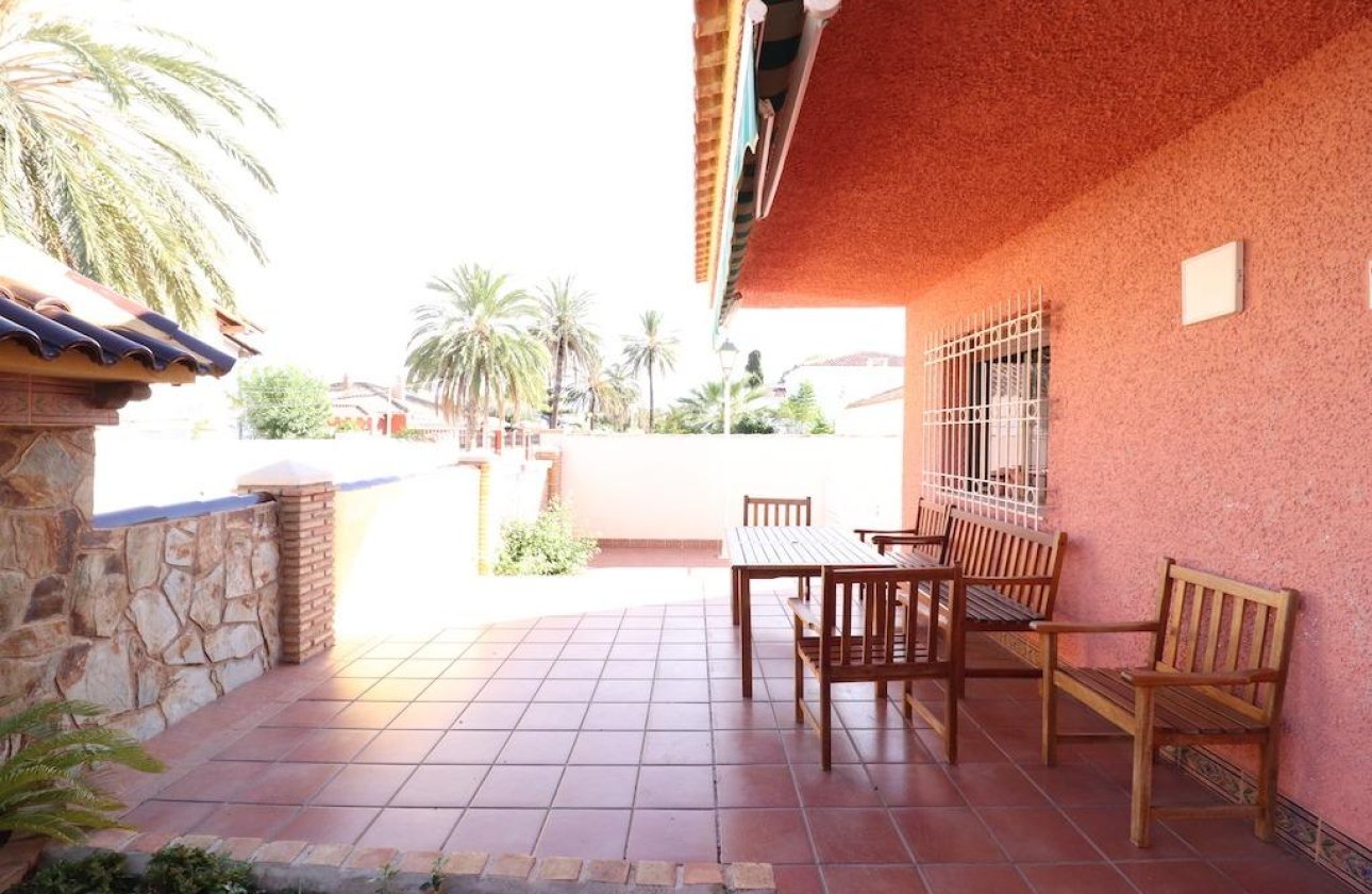 Herverkoop - Villa -
Cabo Roig - Costa Blanca