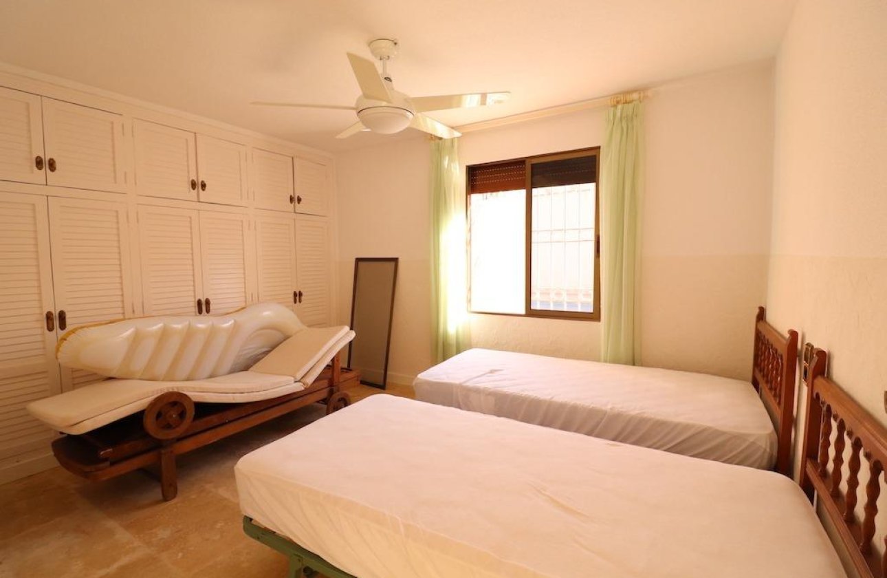 Herverkoop - Villa -
Cabo Roig - Costa Blanca