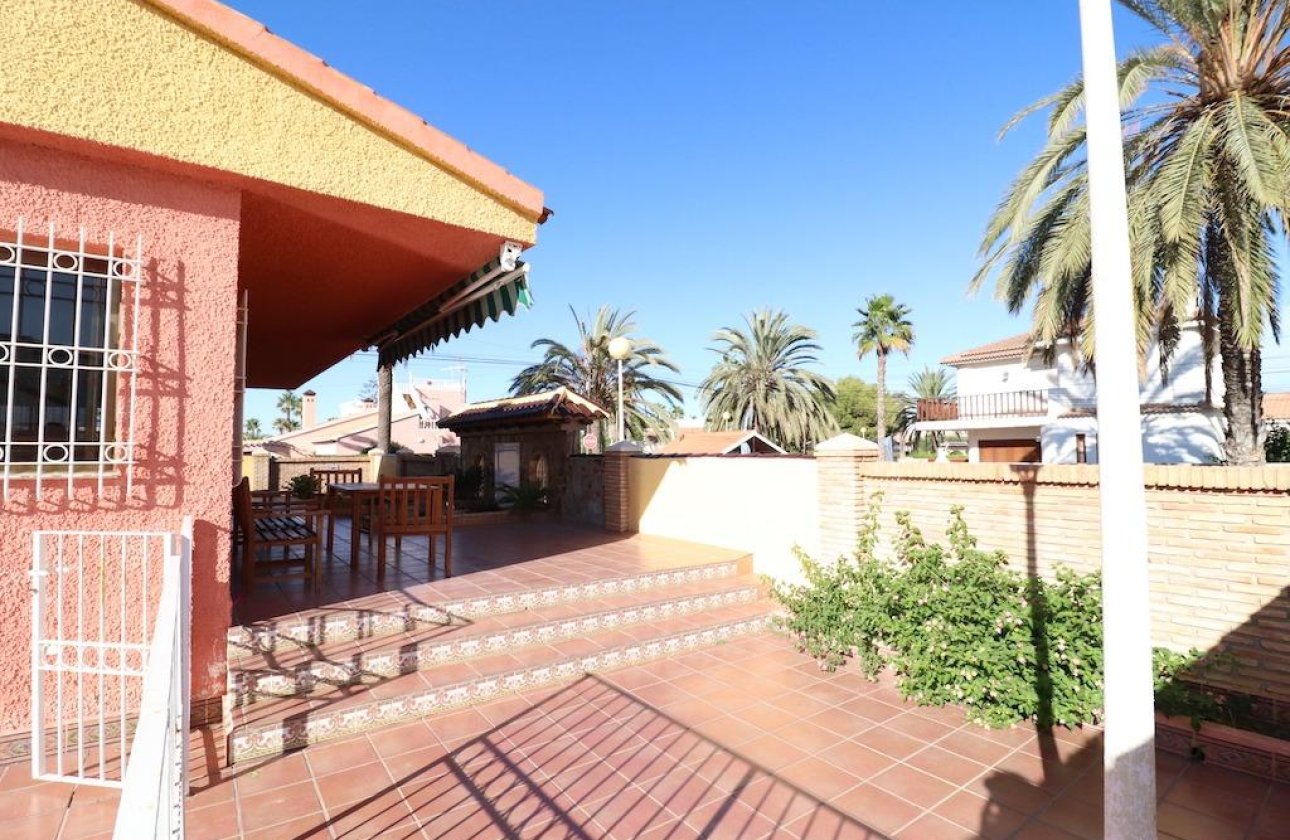 Herverkoop - Villa -
Cabo Roig - Costa Blanca