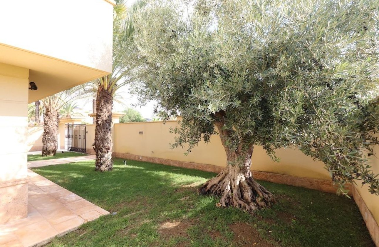 Herverkoop - Villa -
Cabo Roig - Costa Blanca