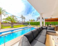Herverkoop - Villa -
Cabo Roig - Costa Blanca