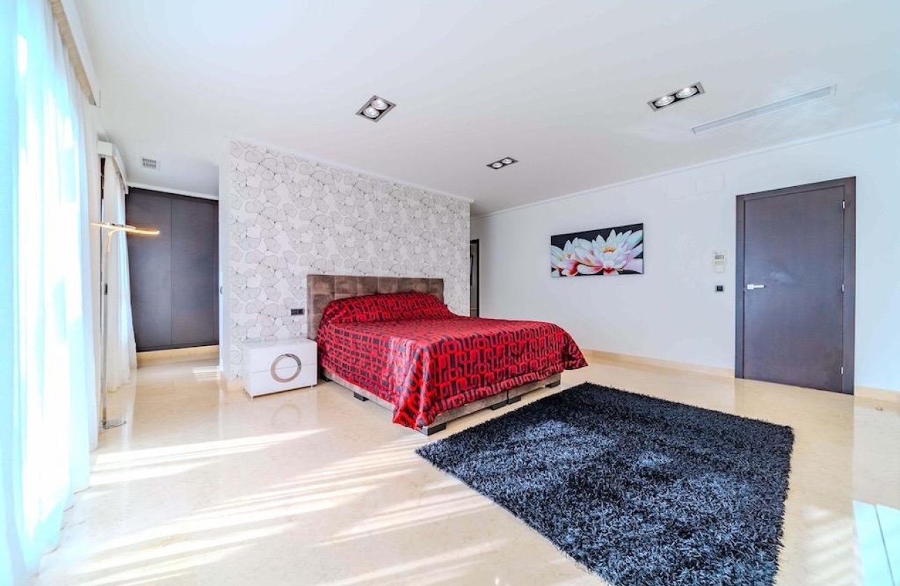 Herverkoop - Villa -
Cabo Roig - Costa Blanca