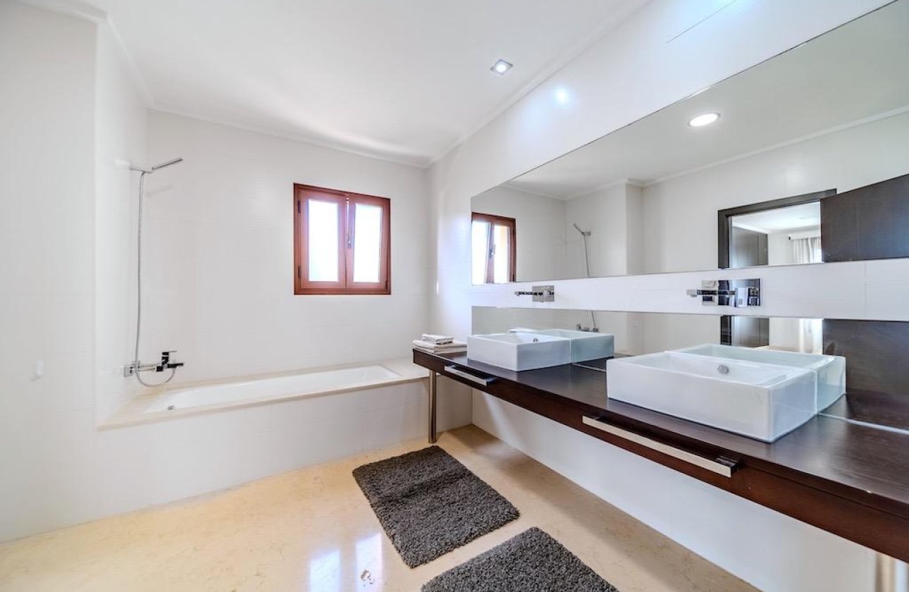 Herverkoop - Villa -
Cabo Roig - Costa Blanca