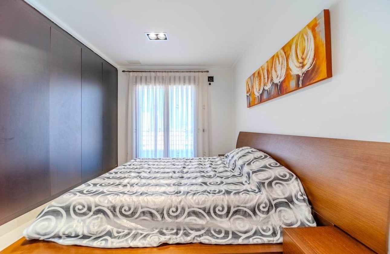 Herverkoop - Villa -
Cabo Roig - Costa Blanca