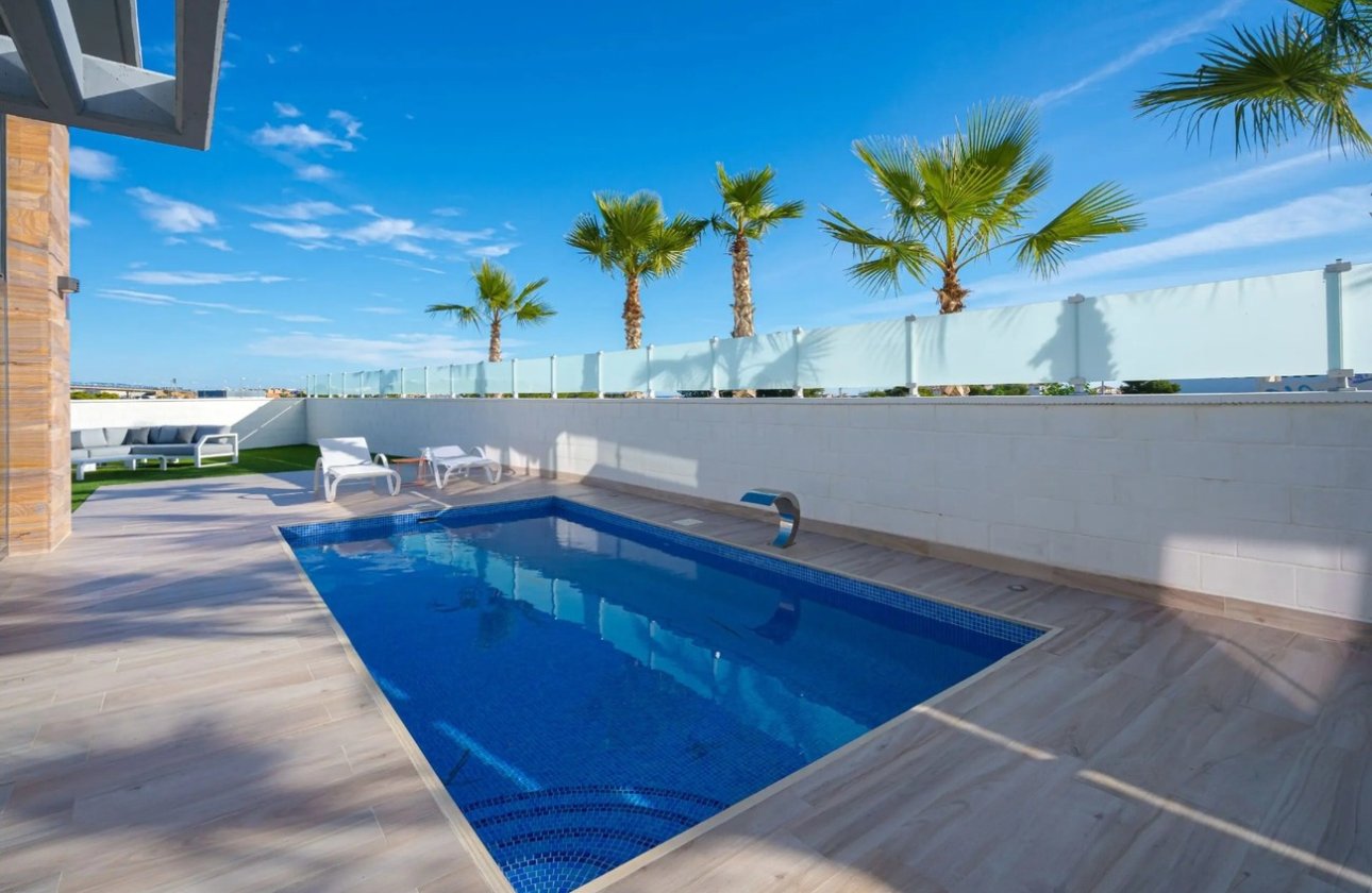 Herverkoop - Villa -
Cabo Roig - Costa Blanca