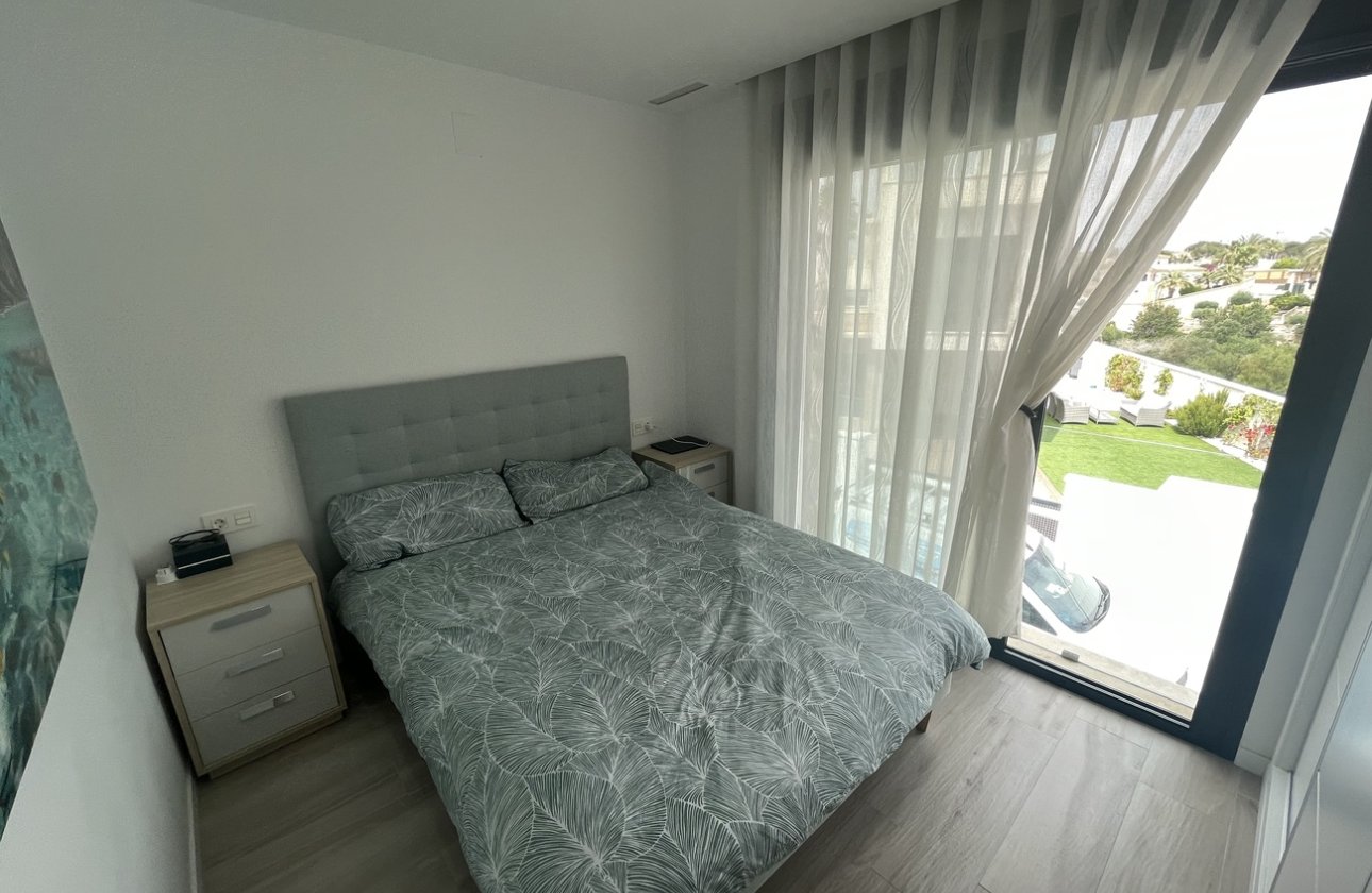 Herverkoop - Villa -
Cabo Roig - Costa Blanca