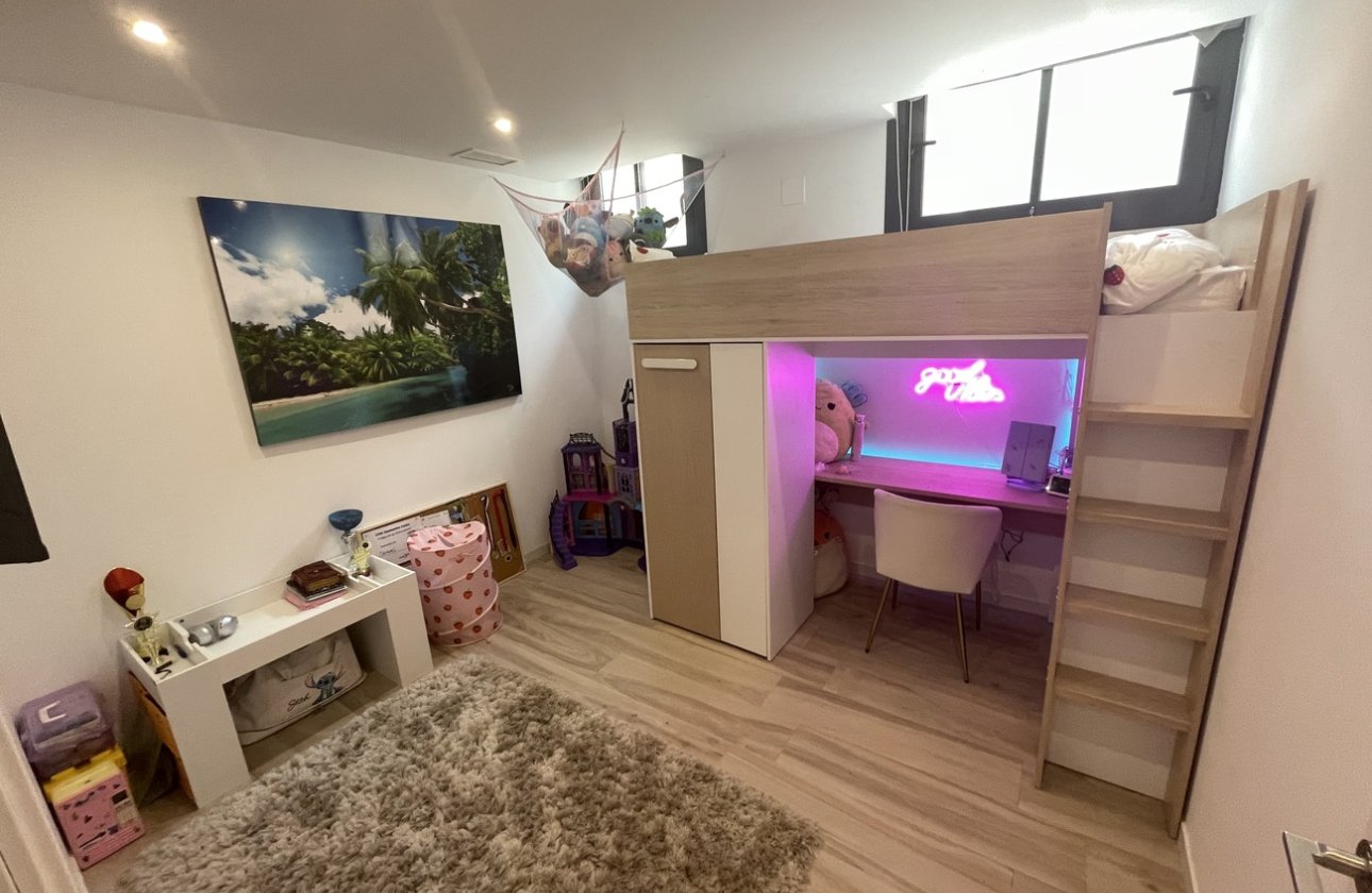 Herverkoop - Villa -
Cabo Roig - Costa Blanca