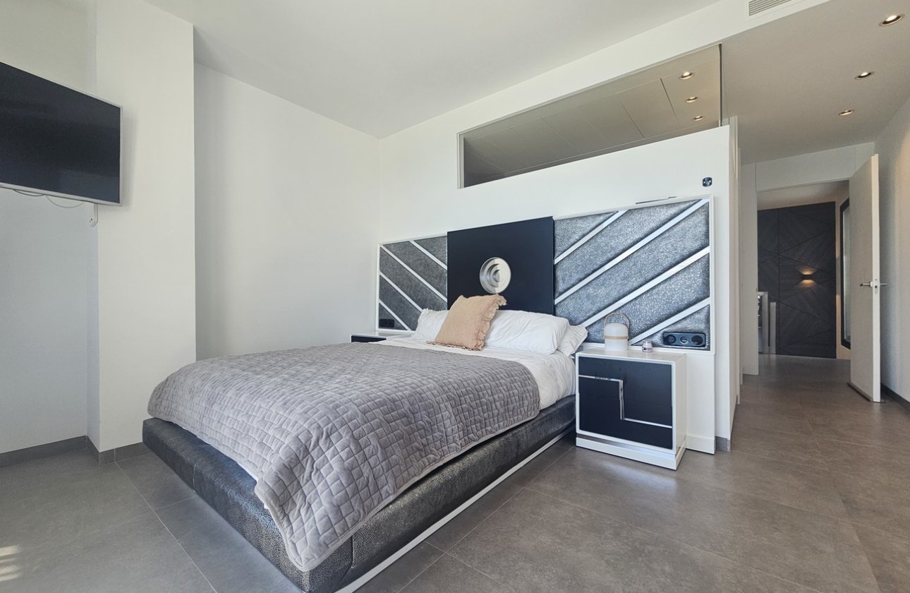 Herverkoop - Villa -
Cabo Roig - Costa Blanca