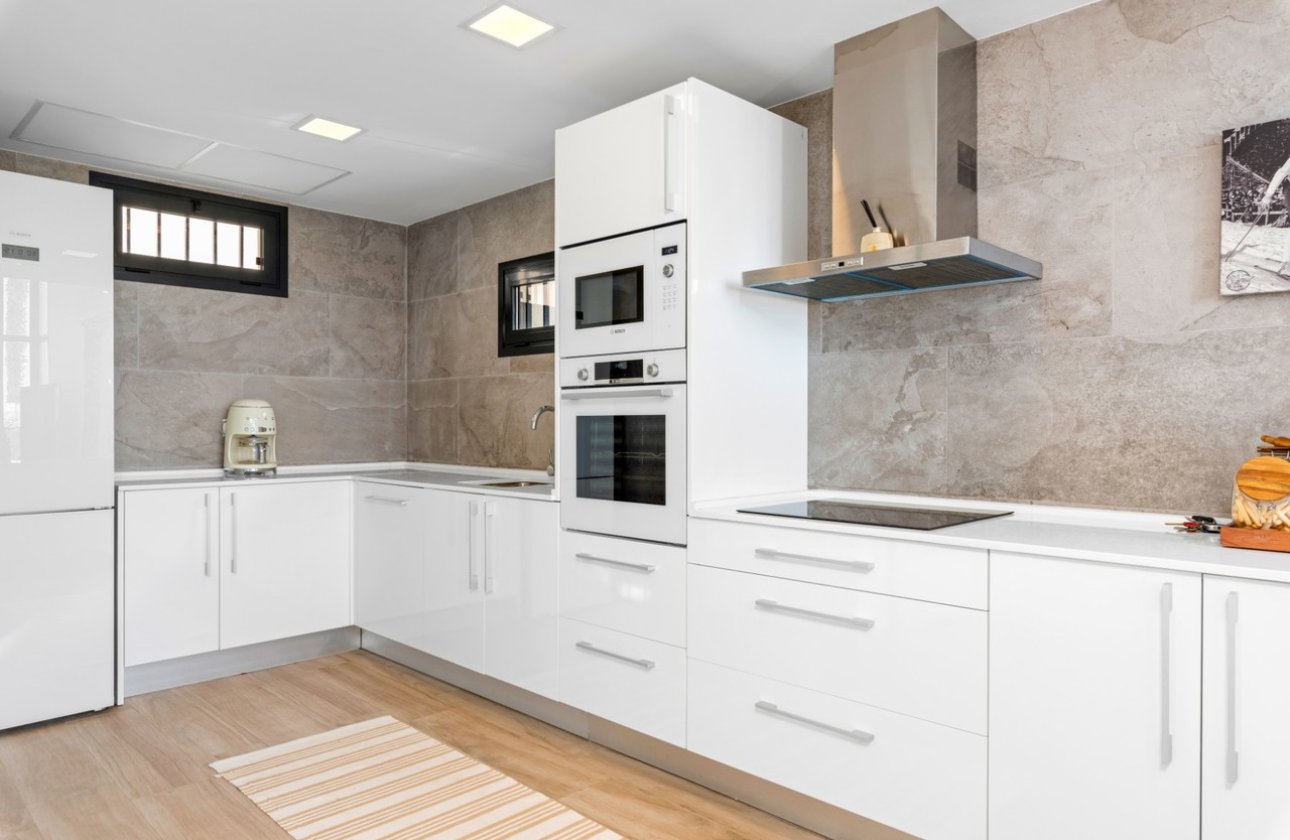 Herverkoop - Villa -
Cabo Roig - Costa Blanca