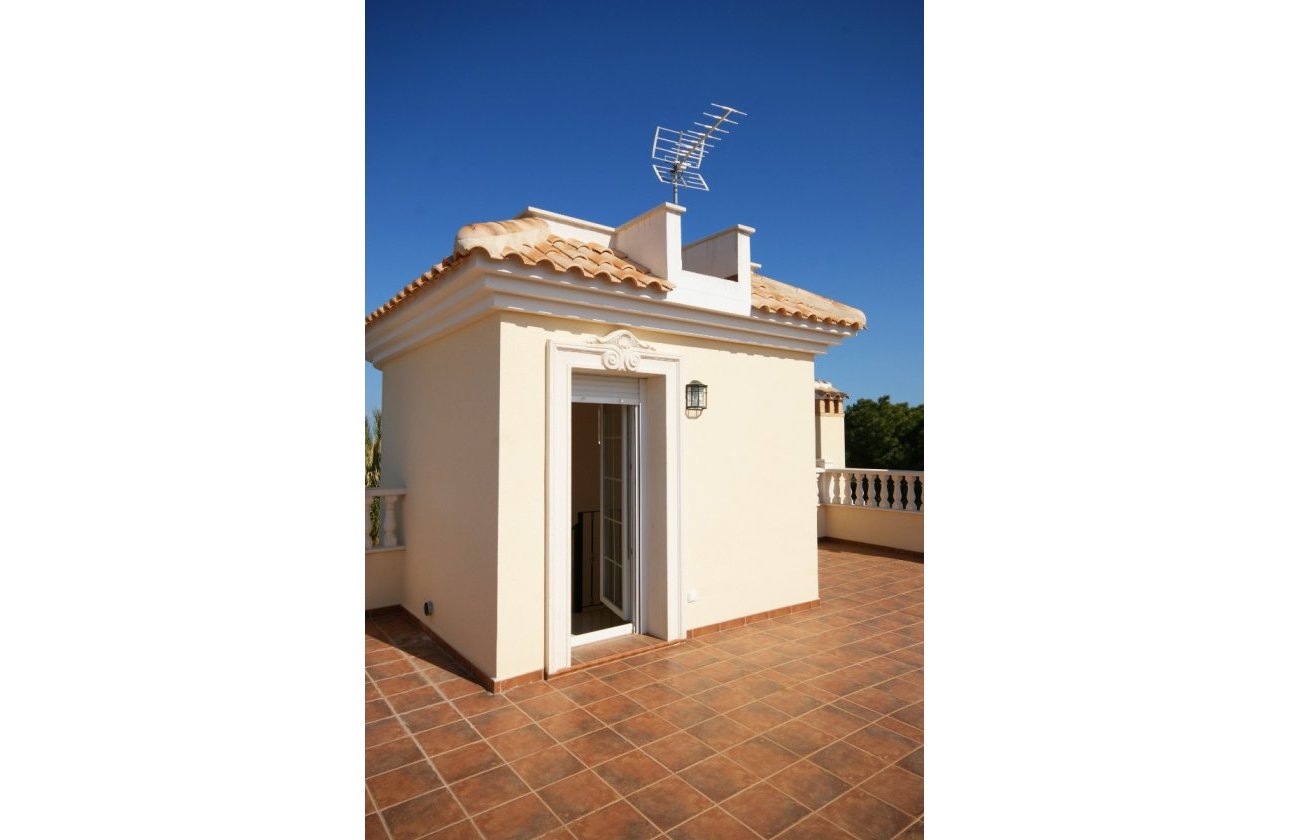 Herverkoop - Villa -
Cabo Roig - Costa Blanca