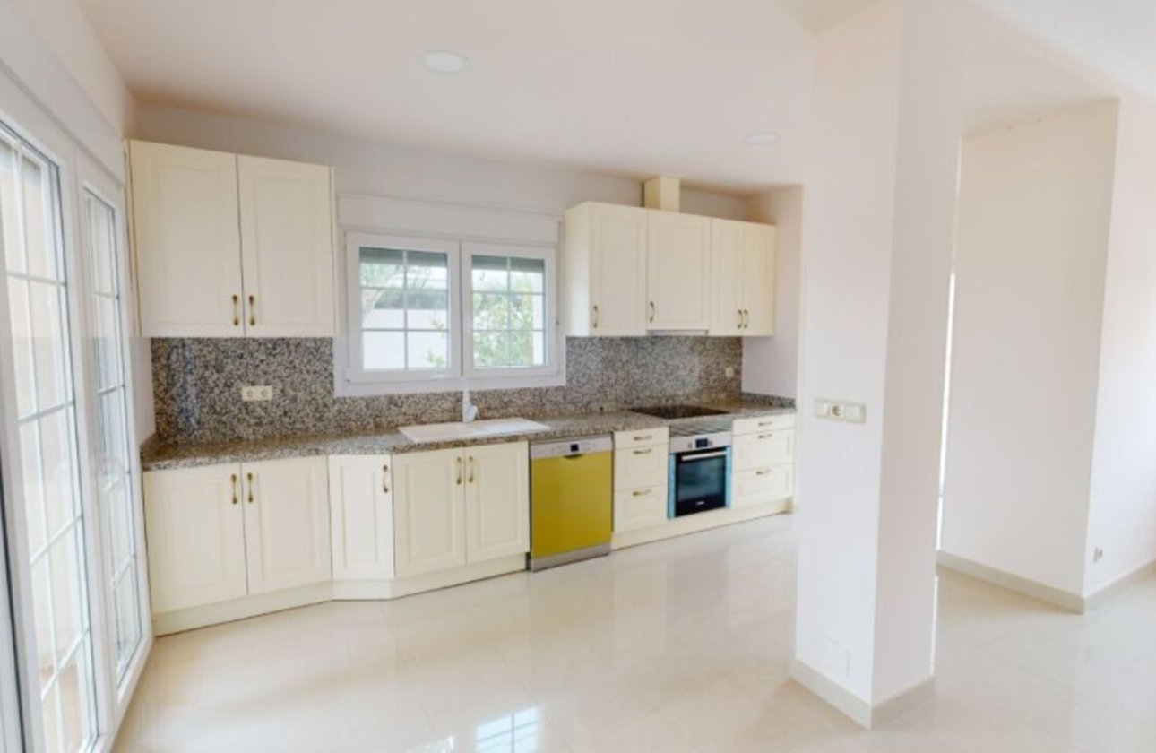 Herverkoop - Villa -
Cabo Roig - Costa Blanca