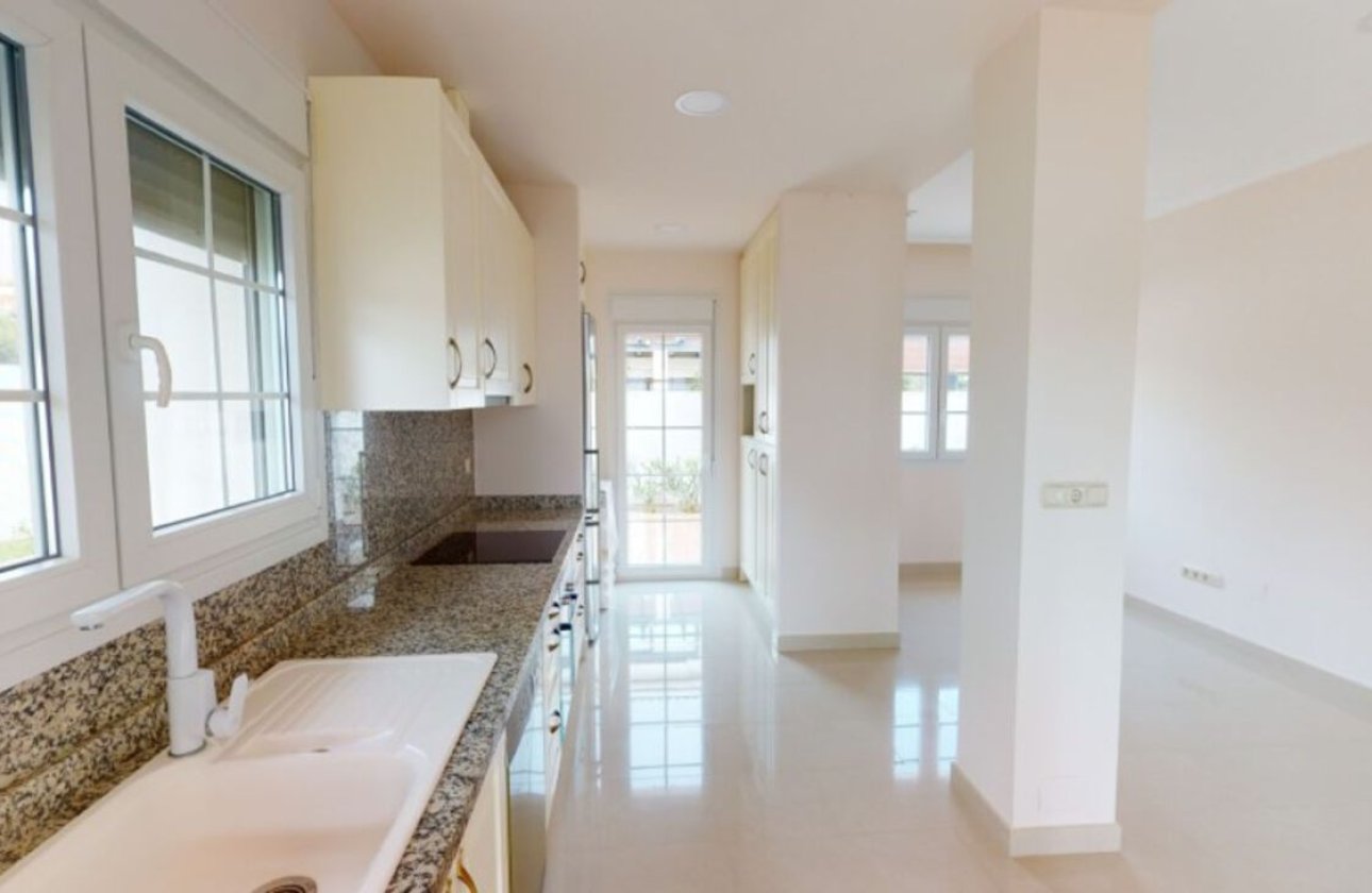 Herverkoop - Villa -
Cabo Roig - Costa Blanca