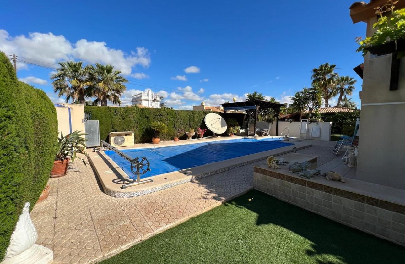 Herverkoop - Villa -
Cabo Roig - Costa Blanca