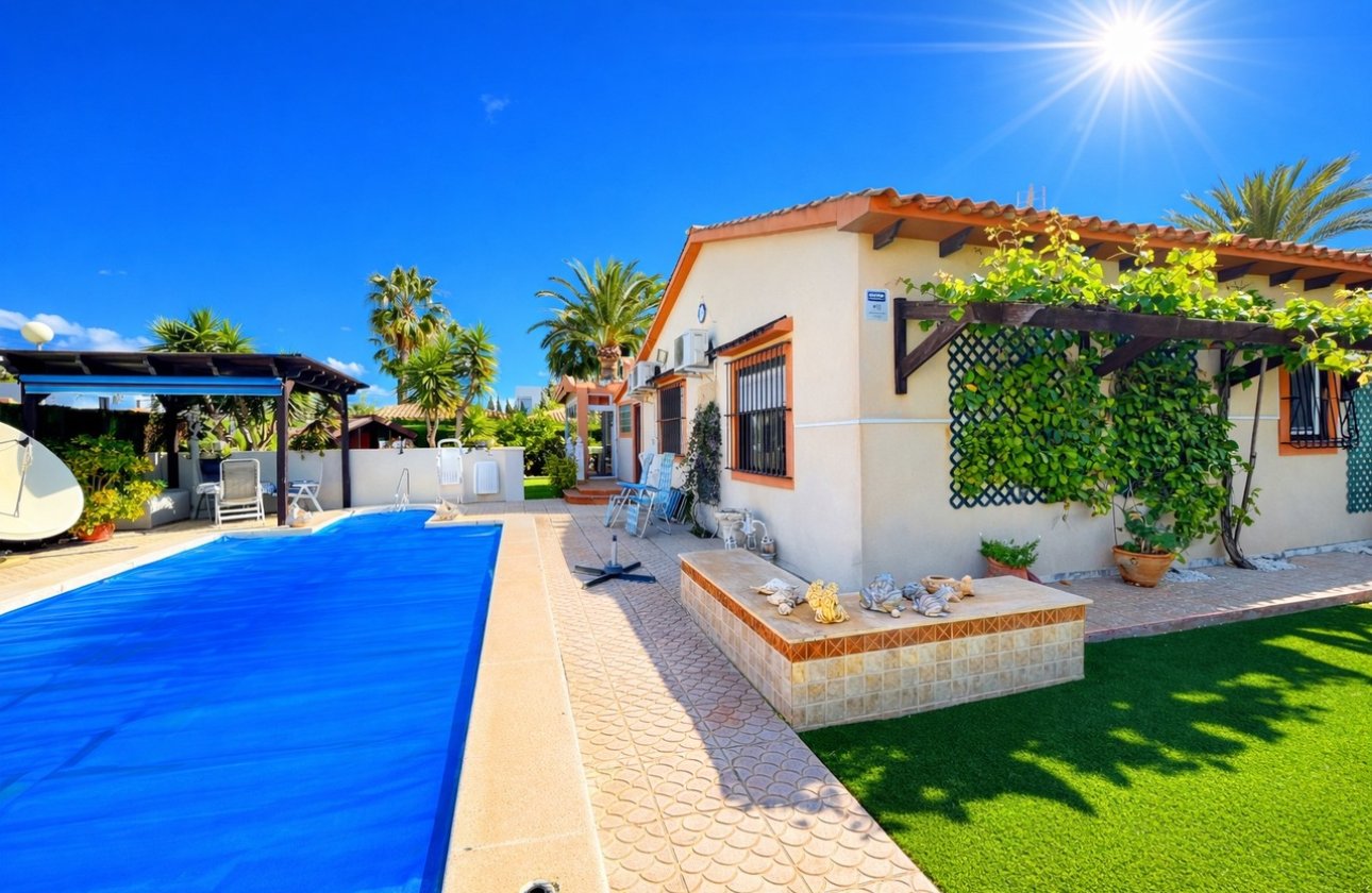 Herverkoop - Villa -
Cabo Roig - Costa Blanca