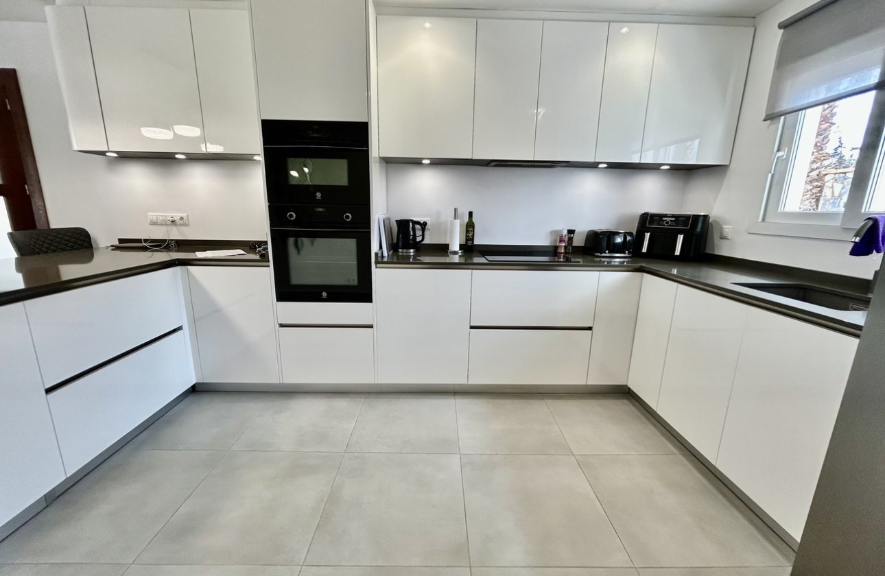 Herverkoop - Villa -
Cabo Roig - Costa Blanca