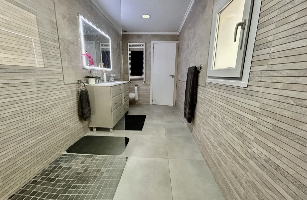 Herverkoop - Villa -
Cabo Roig - Costa Blanca