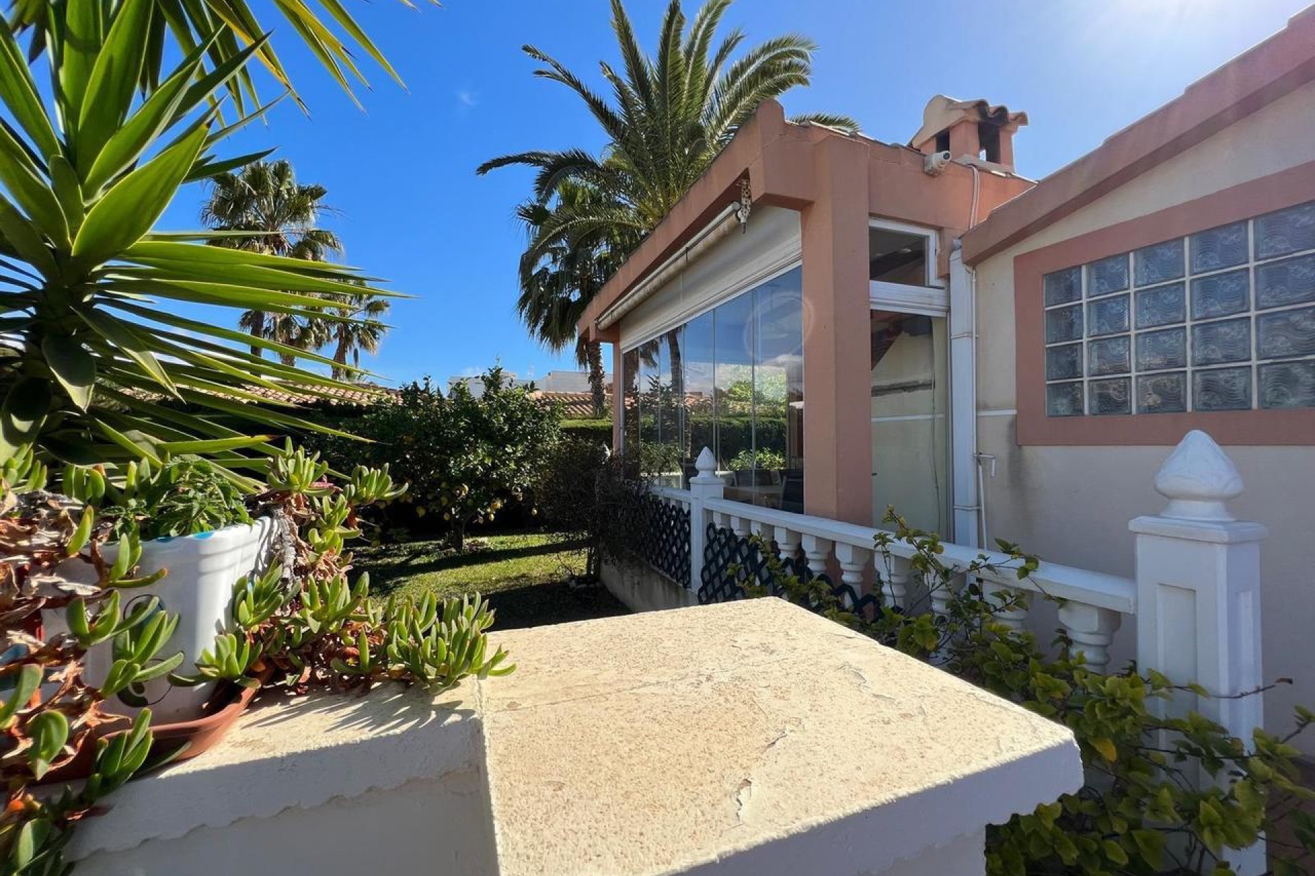 Herverkoop - Villa -
Cabo Roig - Costa Blanca