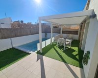 Herverkoop - Villa -
Cabo Roig - Costa Blanca