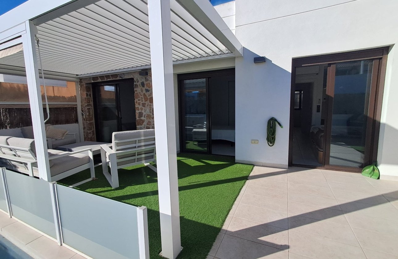 Herverkoop - Villa -
Cabo Roig - Costa Blanca