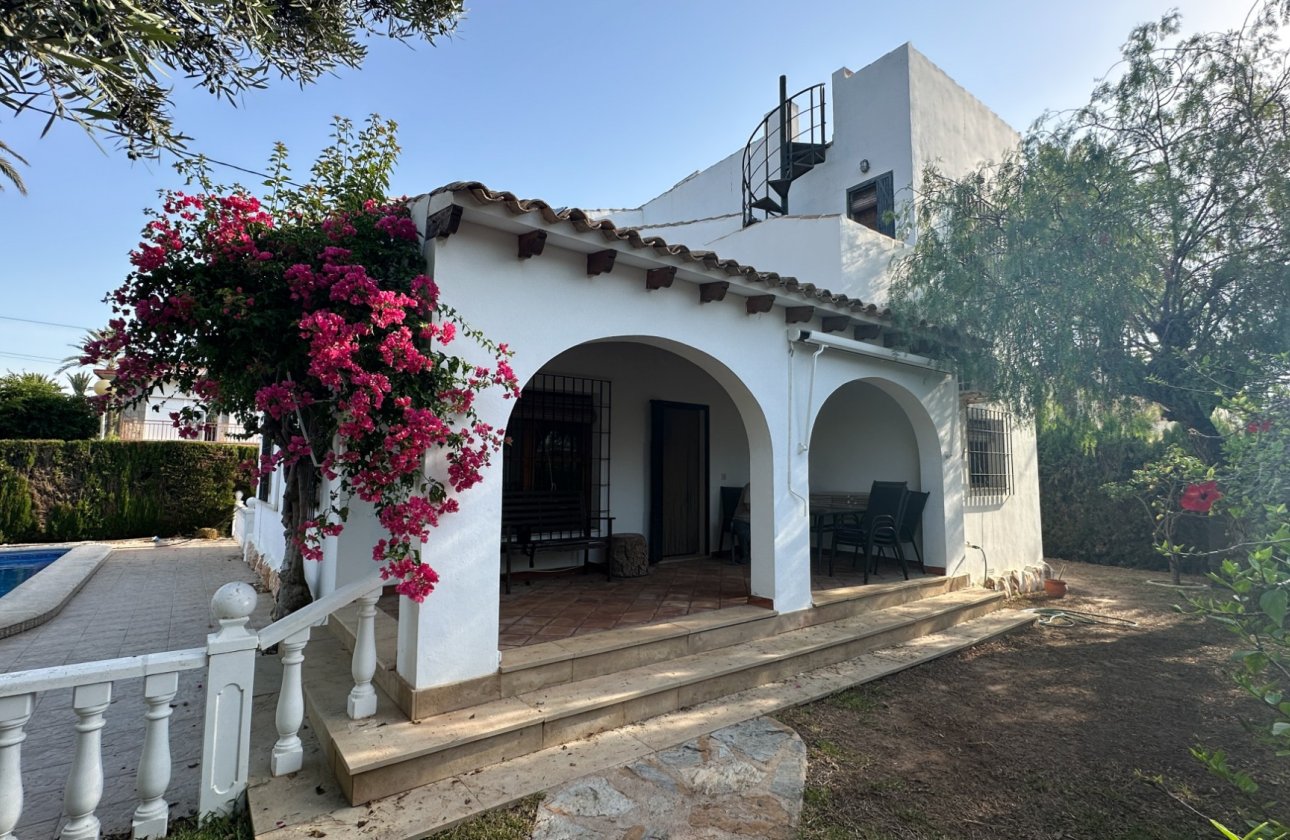 Herverkoop - Villa -
Cabo Roig - Costa Blanca