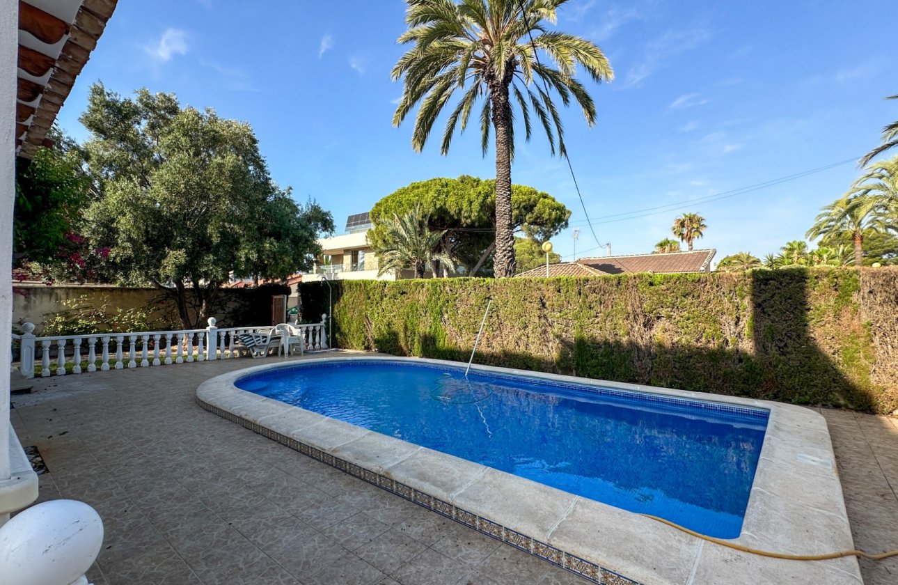 Herverkoop - Villa -
Cabo Roig - Costa Blanca