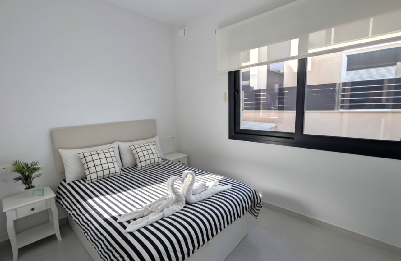 Herverkoop - Villa -
Cabo Roig - Costa Blanca