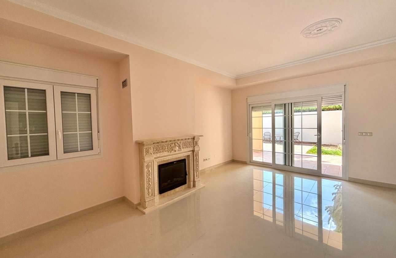 Herverkoop - Villa -
Cabo Roig - Costa Blanca