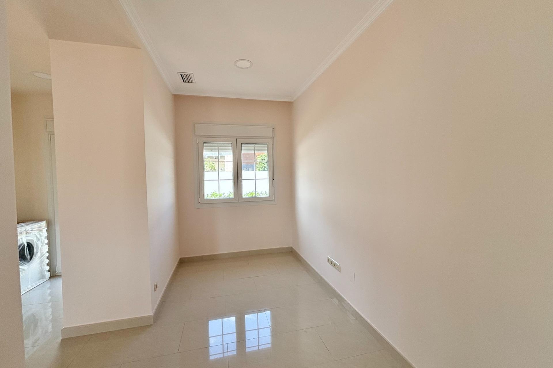 Herverkoop - Villa -
Cabo Roig - Costa Blanca