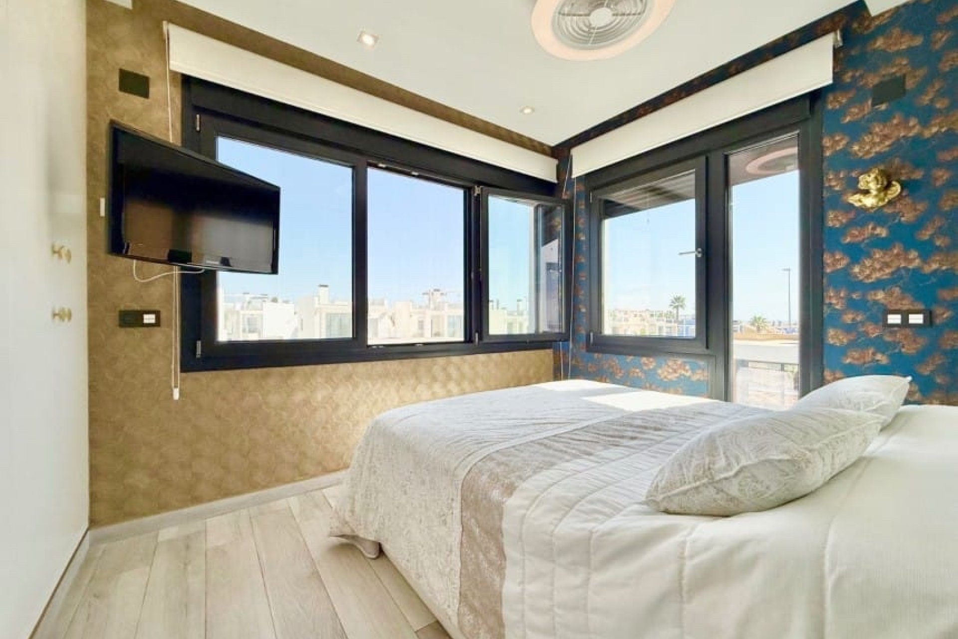 Herverkoop - Villa -
Cabo Roig - Costa Blanca