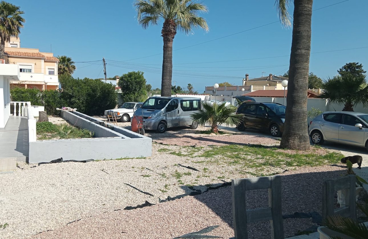 Herverkoop - Villa -
Cabo Roig - Costa Blanca