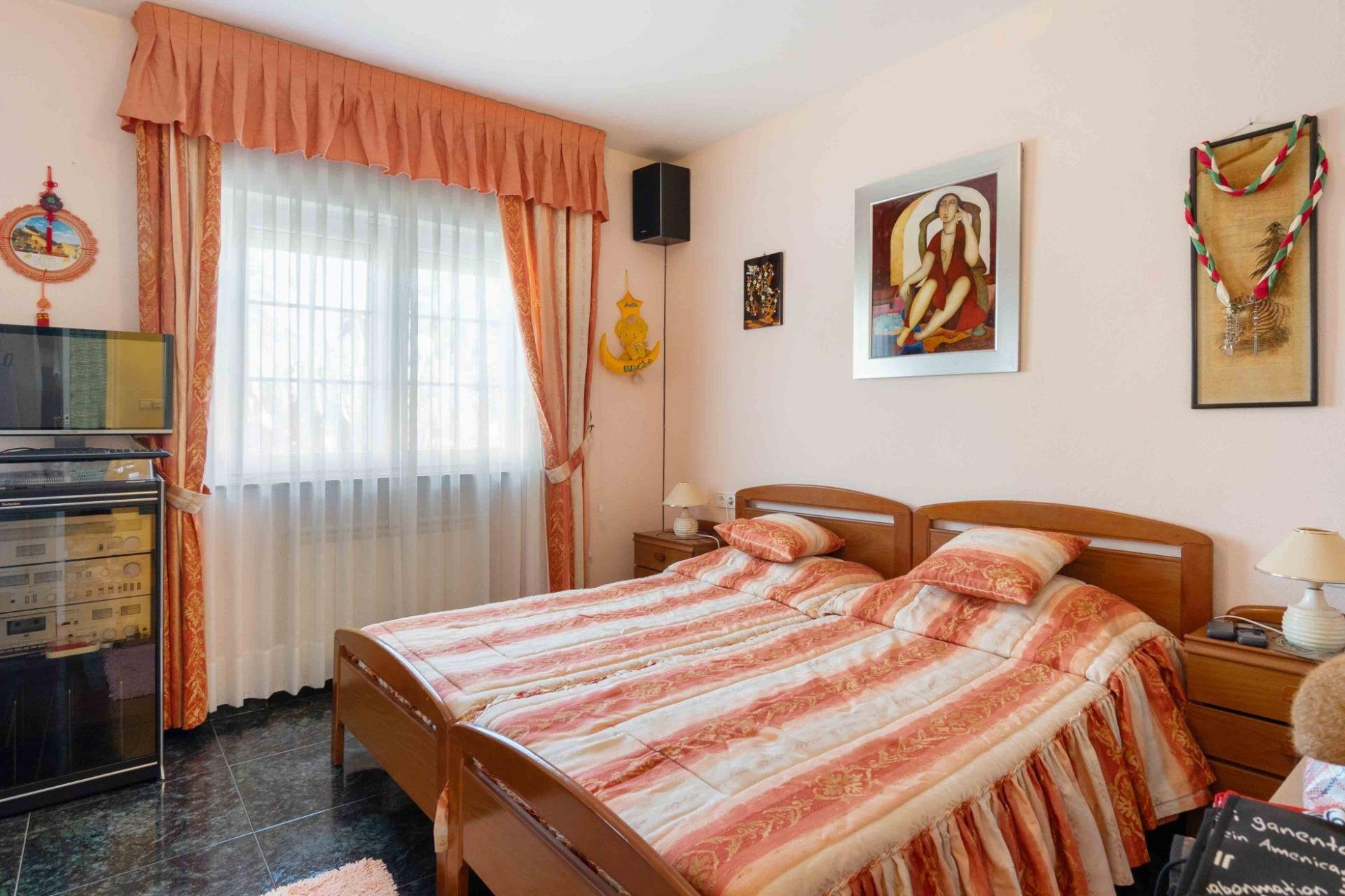 Herverkoop - Villa -
Cabo Roig - Muy Cerca De La Playa