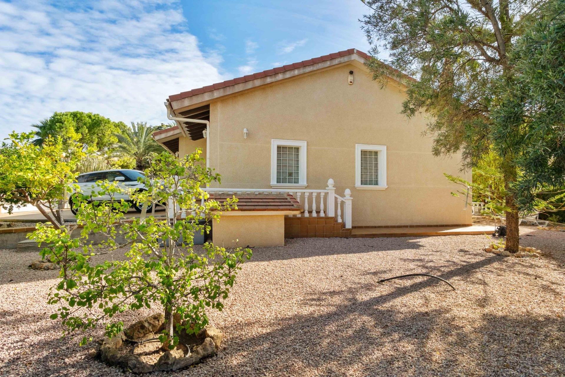 Herverkoop - Villa -
Cabo Roig - Muy Cerca De La Playa