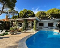 Herverkoop - Villa -
Campoamor - Costa Blanca
