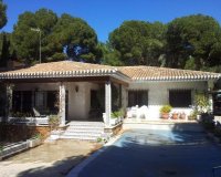 Herverkoop - Villa -
Campoamor - Costa Blanca