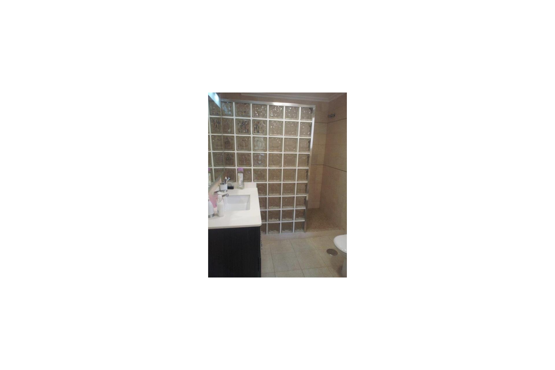 Herverkoop - Villa -
Campoamor - Costa Blanca