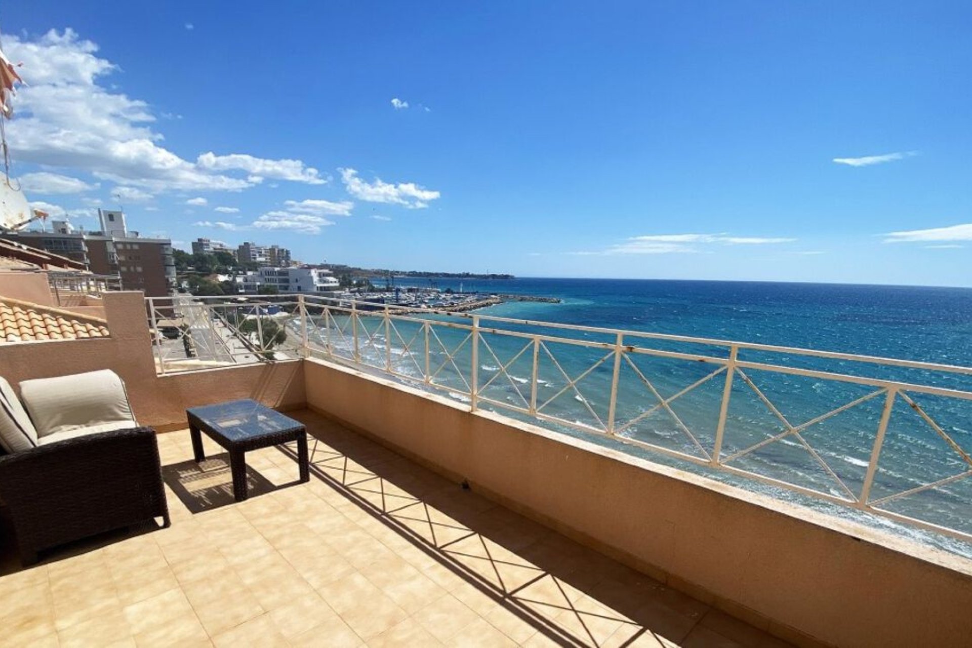 Herverkoop - Villa -
Campoamor - Costa Blanca