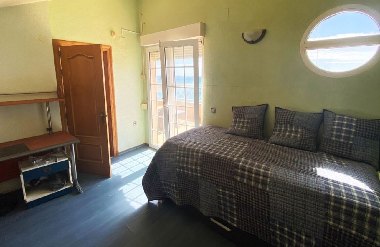 Herverkoop - Villa -
Campoamor - Costa Blanca