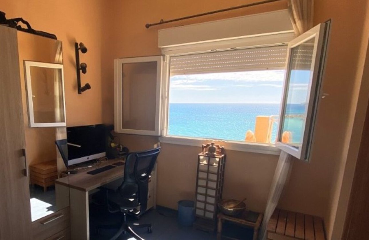 Herverkoop - Villa -
Campoamor - Costa Blanca