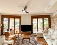 Herverkoop - Villa -
Campoamor - Costa Blanca