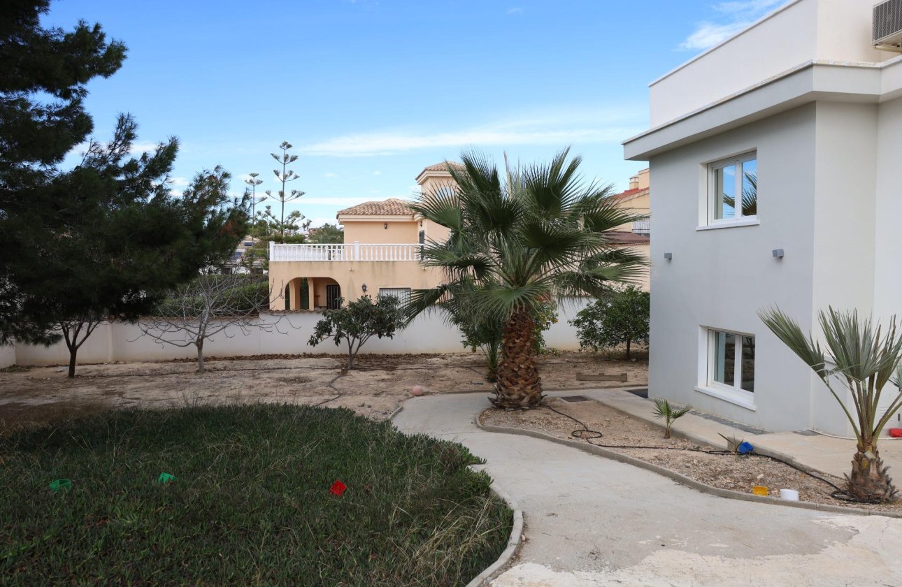 Herverkoop - Villa -
Ciudad Quesada - Costa Blanca Sur