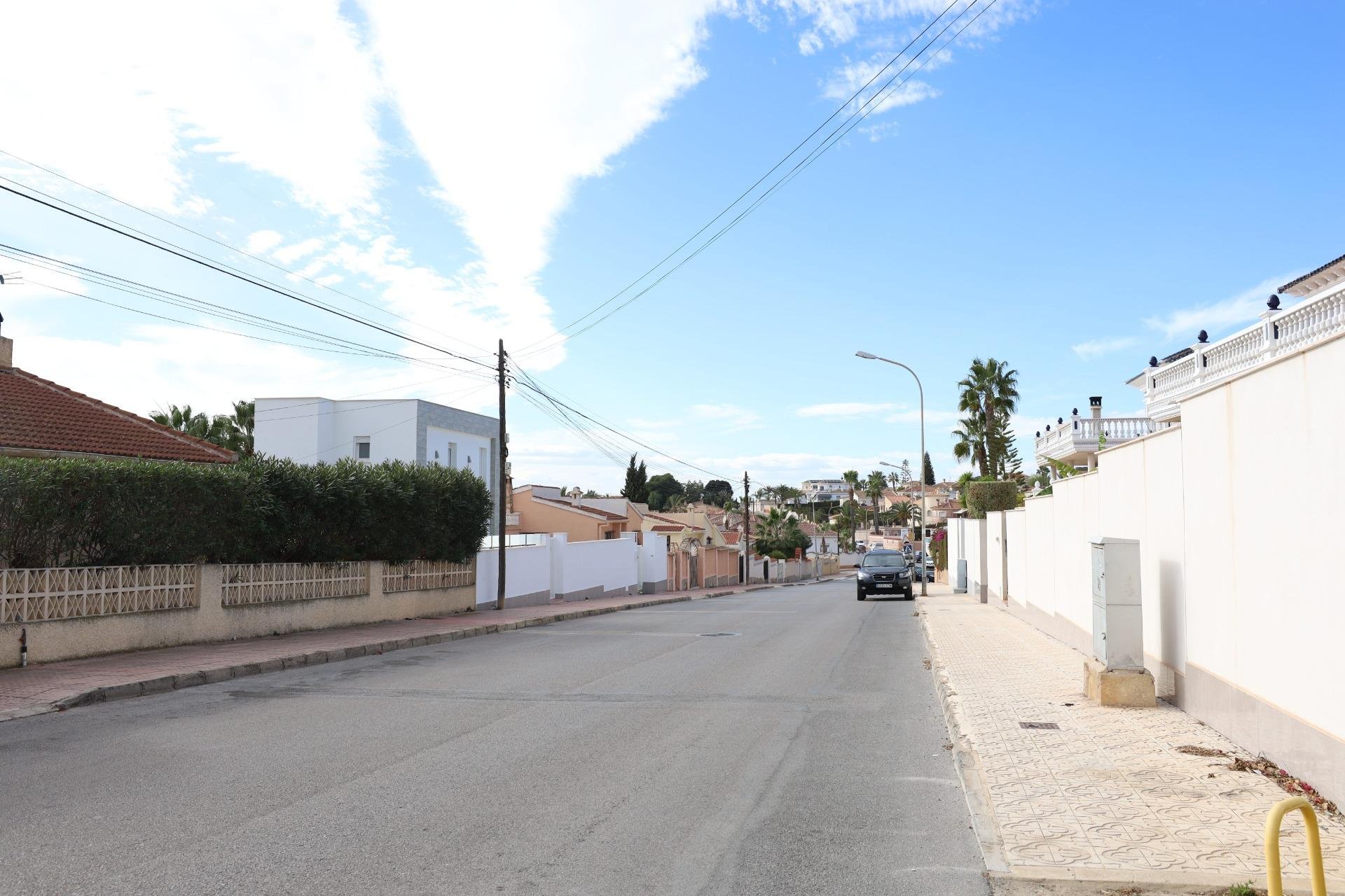 Herverkoop - Villa -
Ciudad Quesada - Costa Blanca Sur