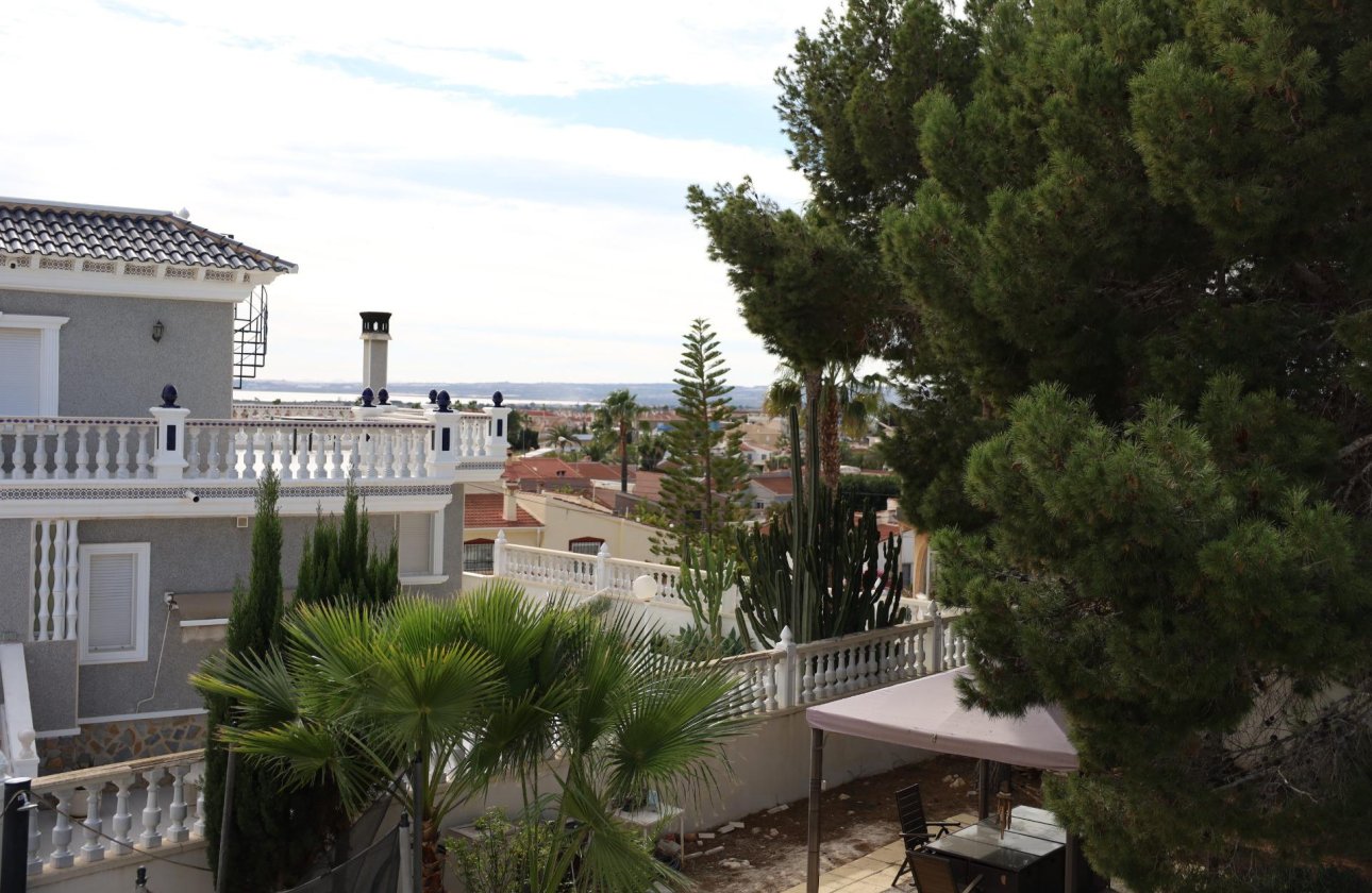 Herverkoop - Villa -
Ciudad Quesada - Costa Blanca Sur