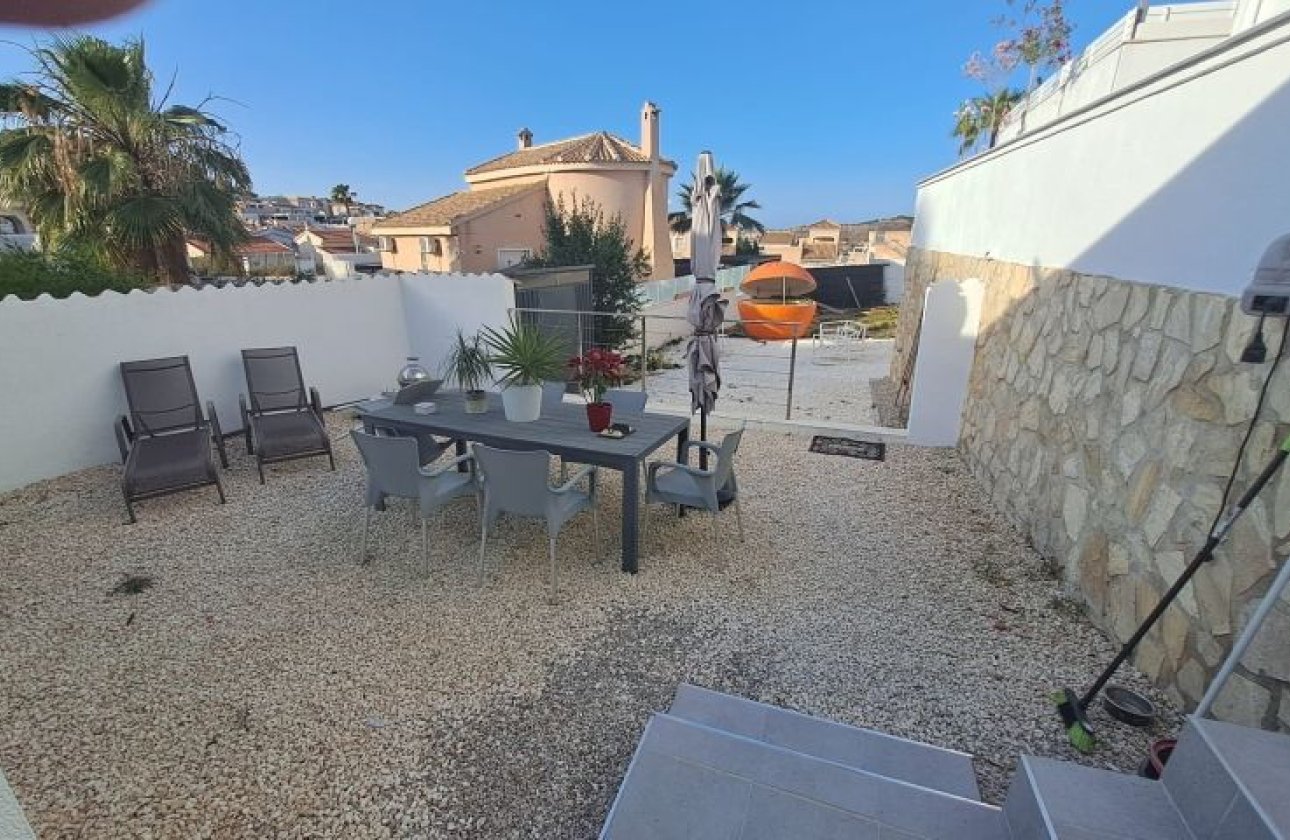 Herverkoop - Villa -
Ciudad Quesada - Costa Blanca