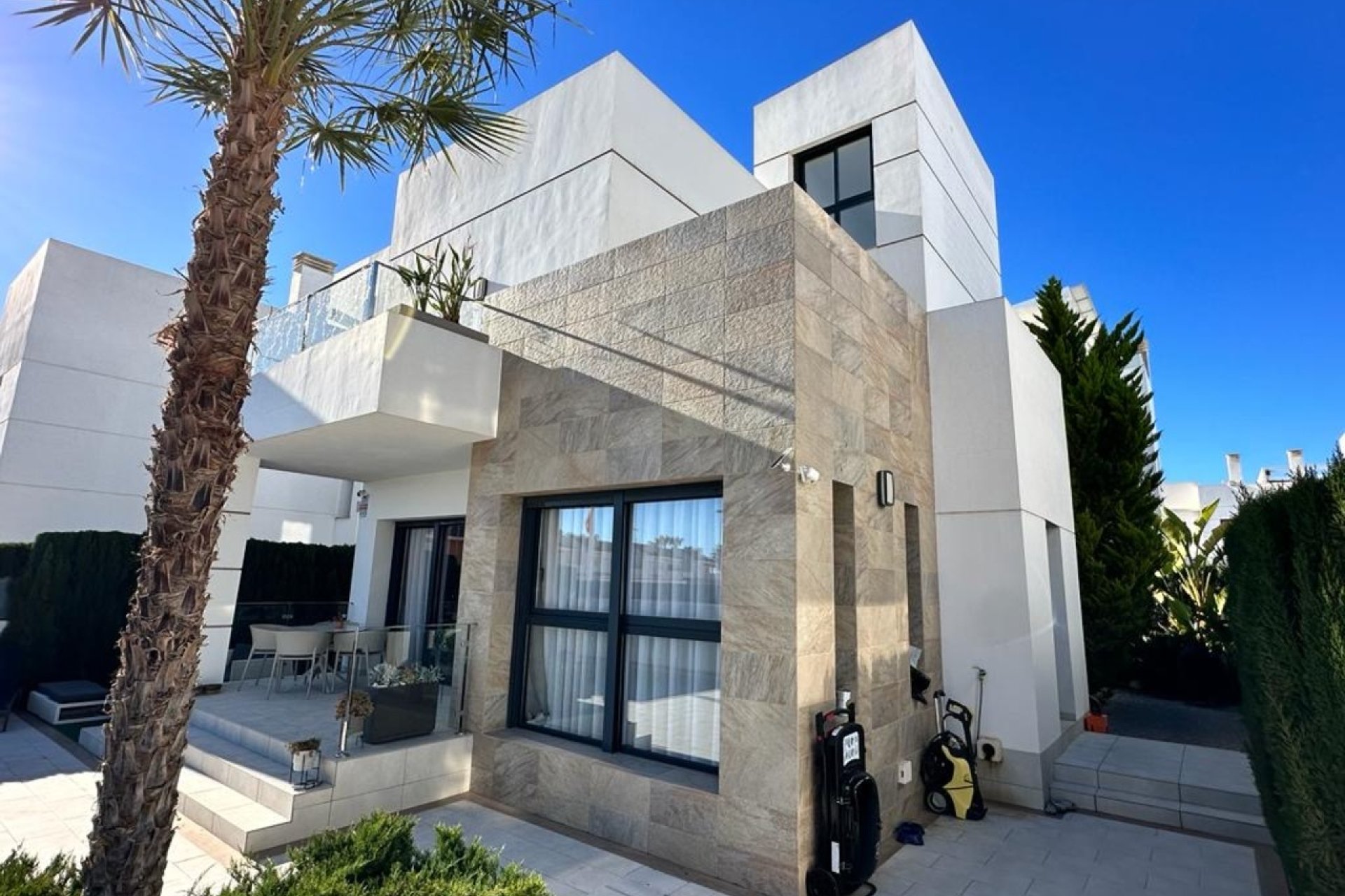 Herverkoop - Villa -
Ciudad Quesada - Costa Blanca